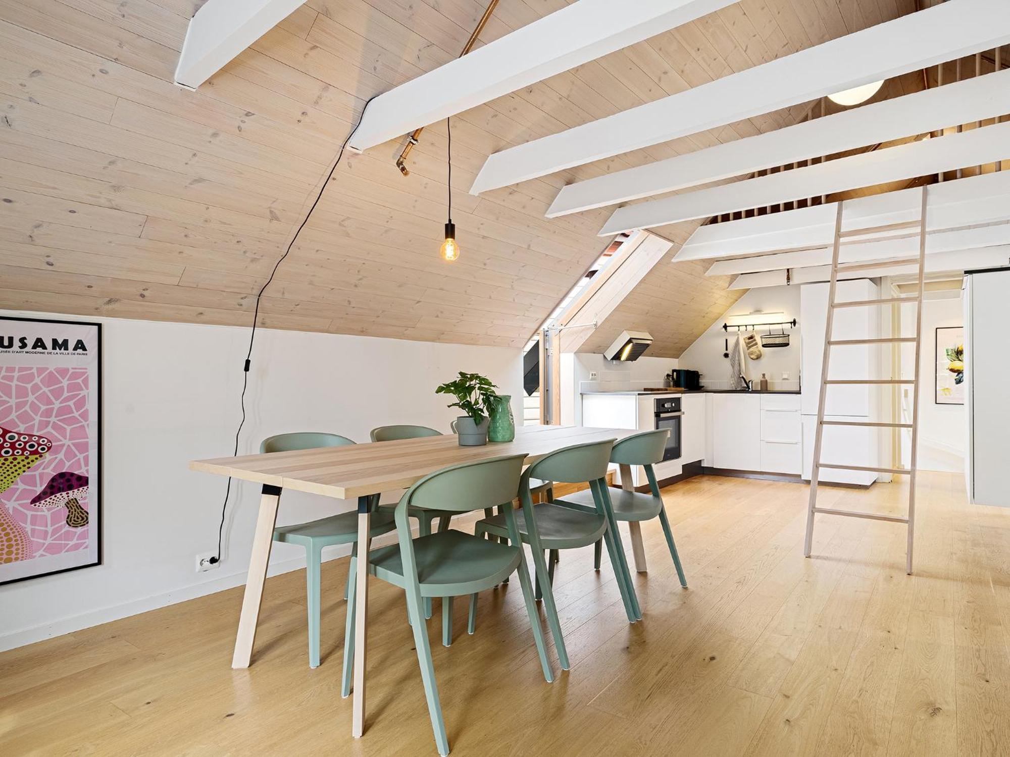 Charming Rooftop In Heart Of *